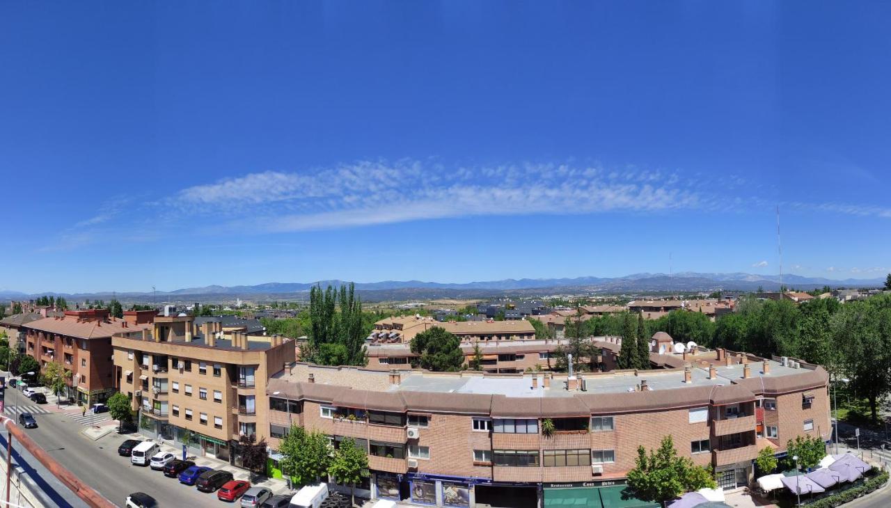 Hostal Dona Isabel Majadahonda Bagian luar foto